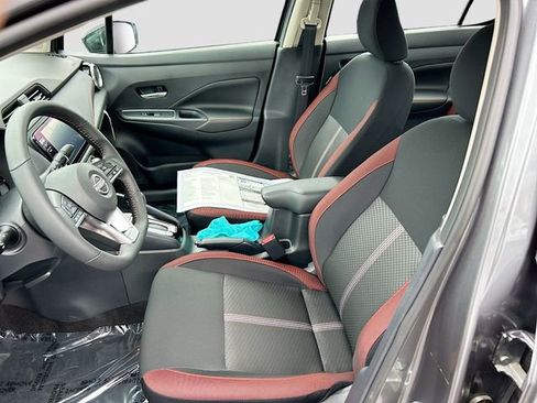 New 2025 Nissan Versa SR w/ Trunk Package FWD image 15