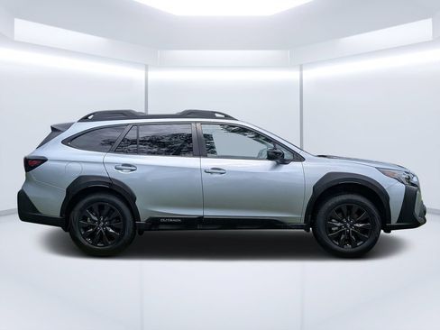 Certified 2024 Subaru Outback Onyx Edition AWD/4WD image 2