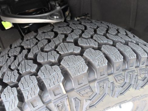 New 2026 Ford Bronco Heritage Edition AWD/4WD image 18