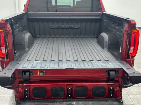 Used 2024 GMC Sierra 1500 Denali w/ Denali Reserve Package AWD/4WD image 11