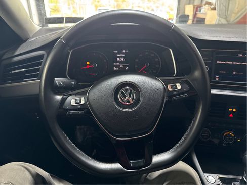 Used 2019 Volkswagen Jetta SE FWD image 16