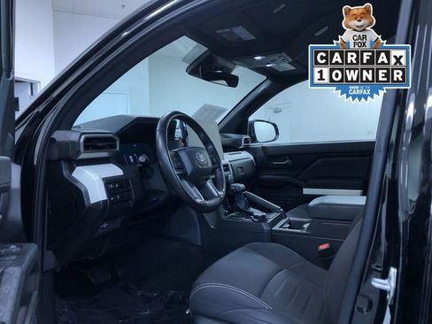 Used 2024 Toyota Tacoma TRD Off-Road image 2