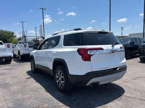 Used 2022 GMC Acadia SLE w/ Driver Convenience Package FWD image 5