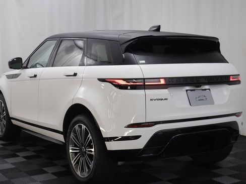New 2026 Land Rover Range Rover Evoque Dynamic SE image 16