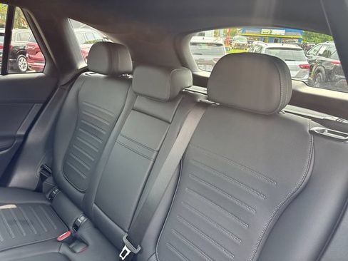 Used 2025 Mercedes-Benz GLC 350e 4MATIC image 8