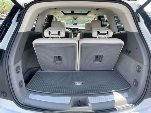 Certified 2020 Cadillac XT6 Premium Luxury FWD image 8