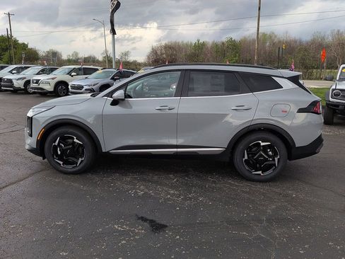 New 2026 Kia Sportage EX FWD image 4