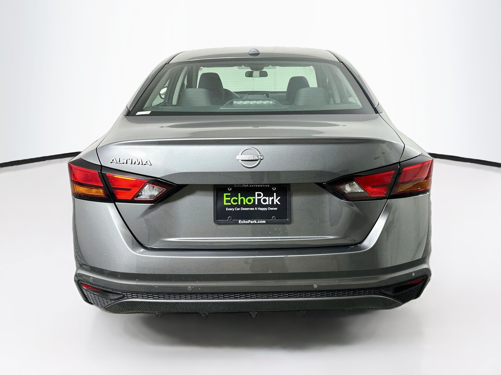 Used 2025 Nissan Altima 2.5 SV FWD image 7