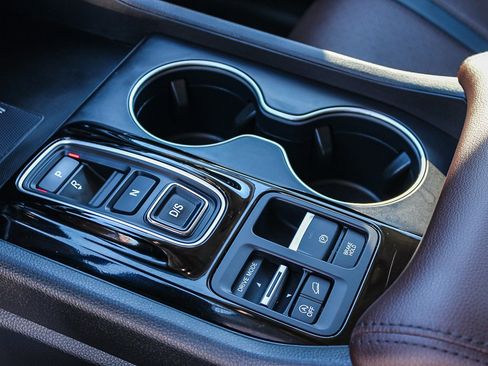 Used 2023 Honda Pilot Elite image 20