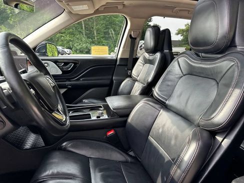 Used 2020 Lincoln Aviator Reserve w/ Equipment Group 202A AWD/4WD image 38