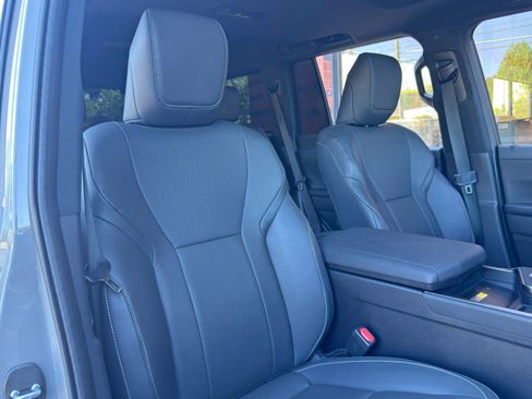 Used 2024 Lexus GX 550 w/ Cold Area Package image 43