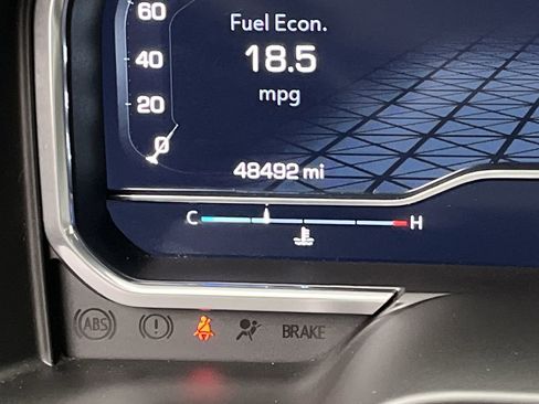 Certified 2022 GMC Sierra 1500 AT4 w/ AT4 Premium Package image 18