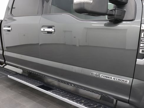 Used 2017 Ford F350 Lariat w/ Lariat Ultimate Package image 27