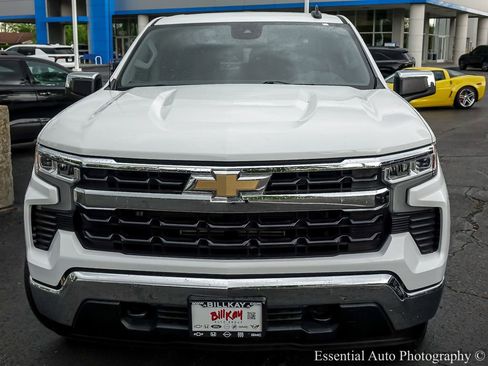 Used 2022 Chevrolet Silverado 1500 LT AWD/4WD image 6