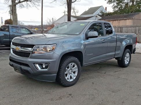 Used 2019 Chevrolet Colorado LT w/ LT Convenience Package image 4