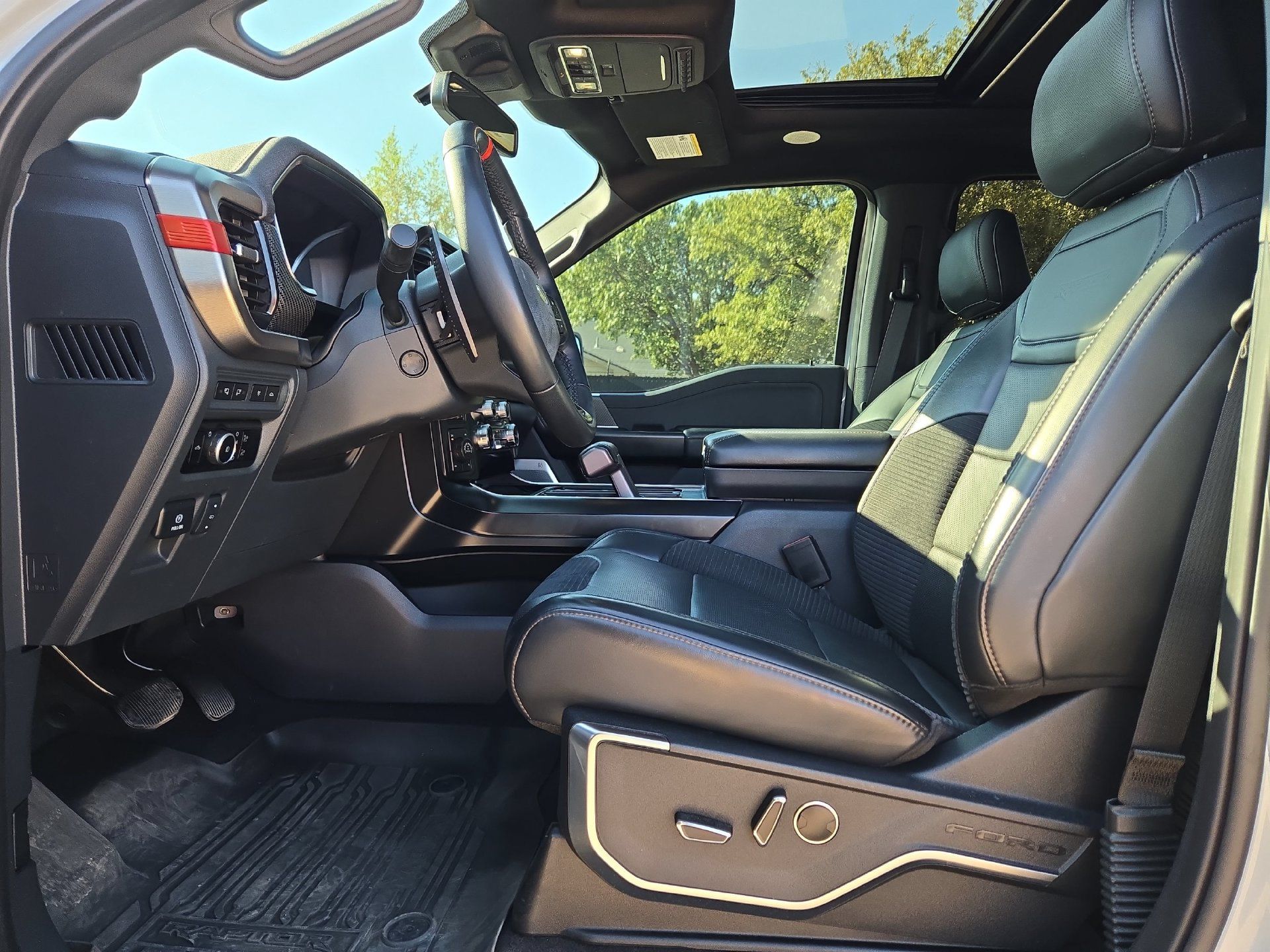Used 2023 Ford F150 Raptor AWD/4WD image 16