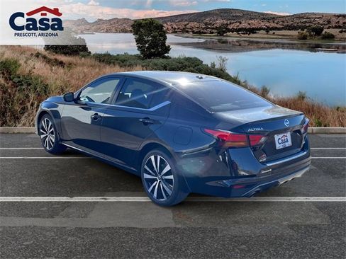 Used 2020 Nissan Altima 2.5 SR w/ Premium Package image 4