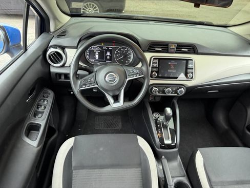 Used 2021 Nissan Versa SV FWD image 10