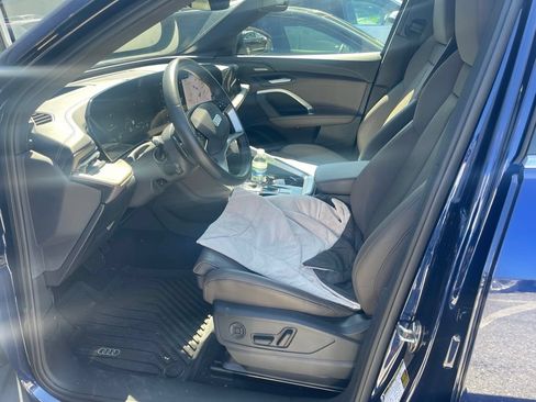 Used 2025 Audi Q5 Premium Plus w/ Premium Plus AWD/4WD image 10
