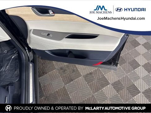 Certified 2025 Hyundai Palisade Limited image 11
