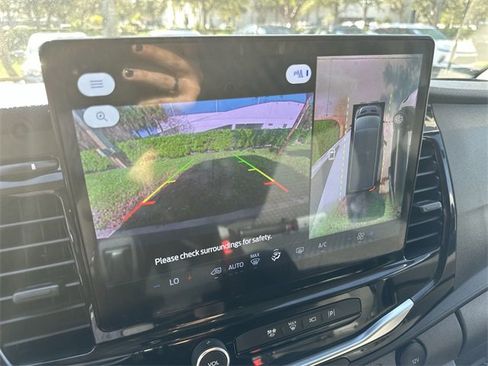 Used 2023 Ford Transit 350 XLT image 25