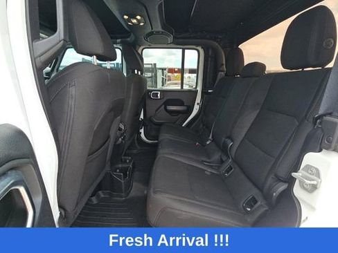 Used 2020 Jeep Gladiator Sport w/ Quick Order Package 24S AWD/4WD image 12
