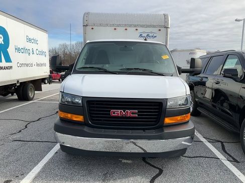 Used 2022 GMC Savana 3500 Work Van w/ Power Convenience Package image 2