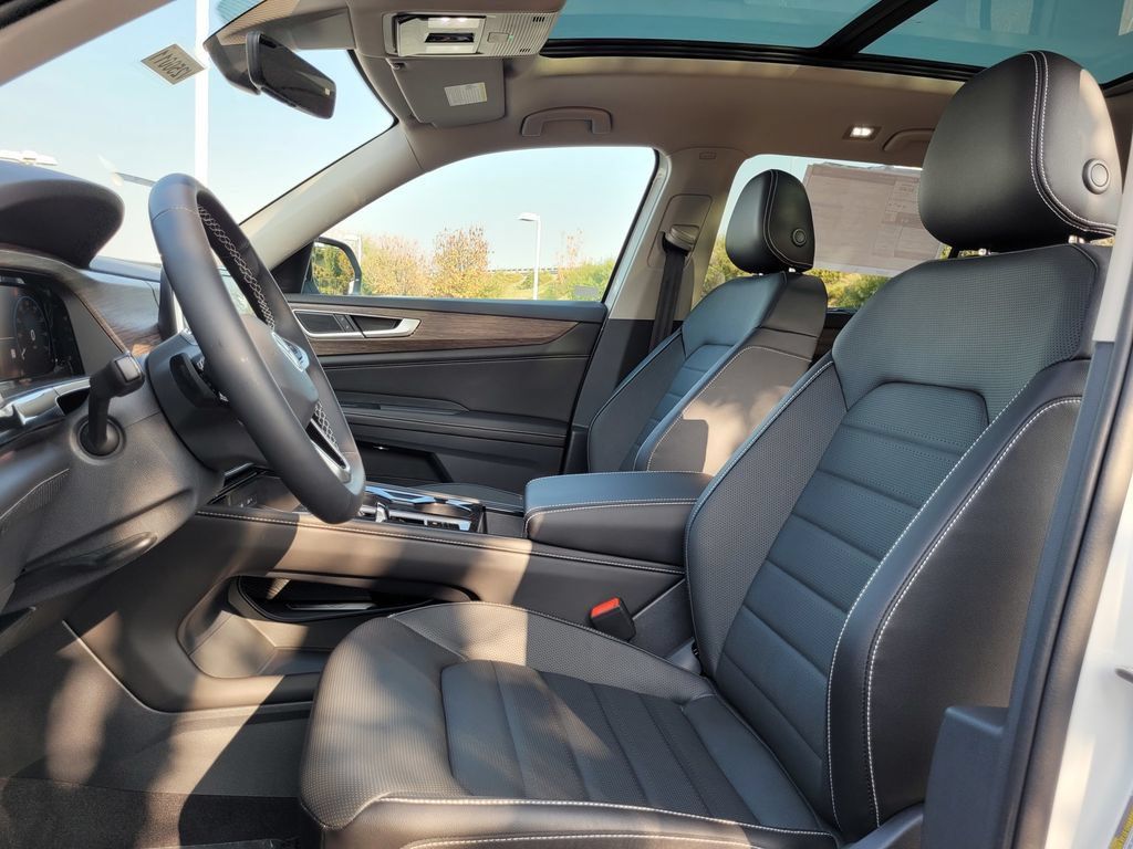 New 2025 Volkswagen Atlas SEL AWD/4WD image 11