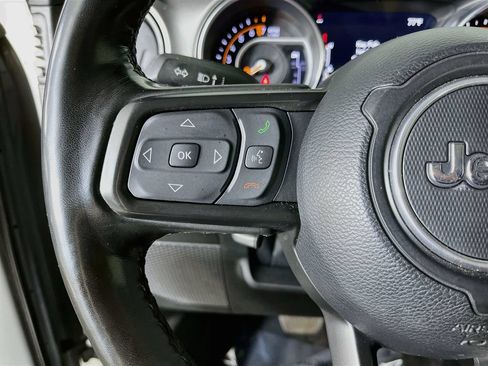 Used 2023 Jeep Gladiator Sport AWD/4WD image 15