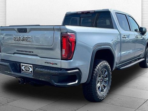 Used 2026 GMC Sierra 1500 AT4X w/ LPO, Black Badging Package AWD/4WD image 14