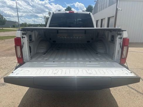 Used 2022 Ford F350 Platinum AWD/4WD image 16