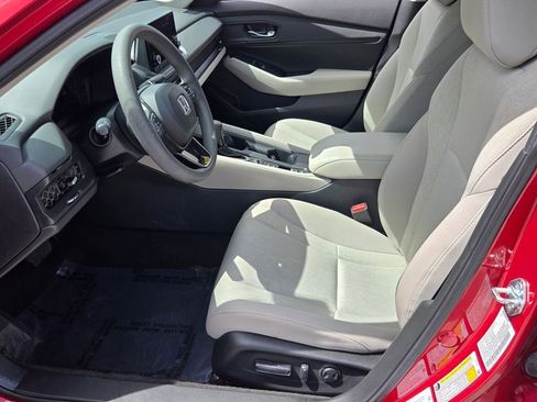 Used 2024 Honda Accord EX image 10