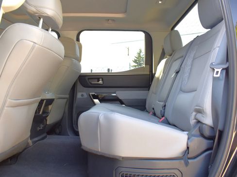 Used 2024 Toyota Tundra Limited AWD/4WD image 59