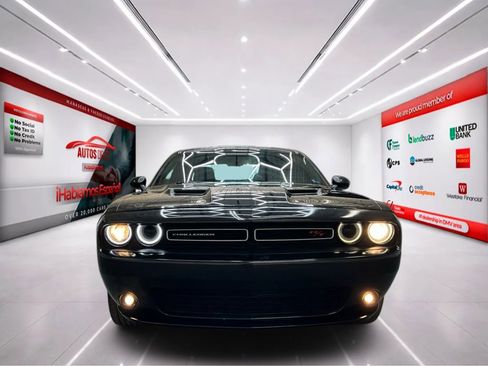 Used 2018 Dodge Challenger R/T RWD image 2