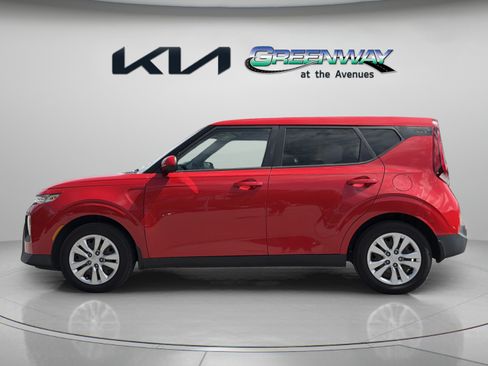 Used 2020 Kia Soul LX FWD image 3