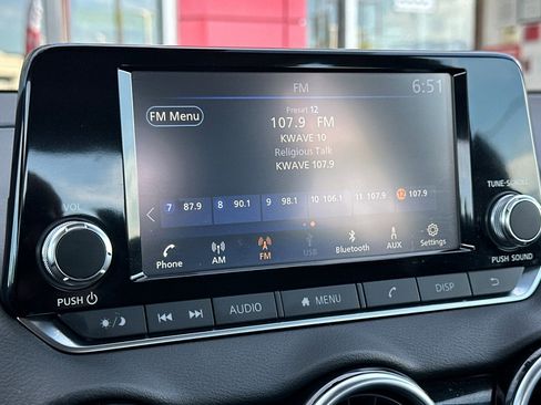 Used 2025 Nissan Sentra S image 14