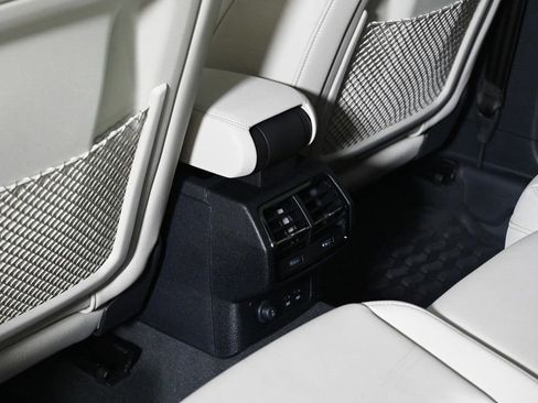 Certified 2024 Audi Q3 2.0T Premium Plus image 18