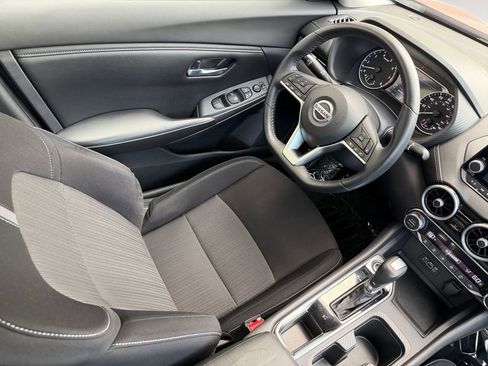 Used 2020 Nissan Sentra SV FWD image 15