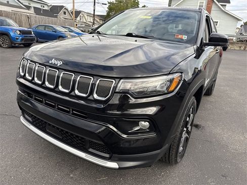 Used 2022 Jeep Compass Limited image 10