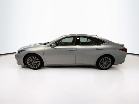 Used 2025 Lexus ES 300h Ultra Luxury image 4