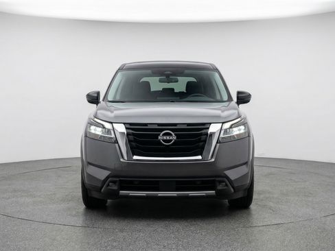 Used 2025 Nissan Pathfinder SV AWD/4WD image 2