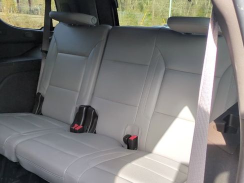 Used 2023 Chevrolet Tahoe LT RWD image 16