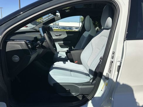 New 2025 Volvo EX30 Ultra w/ Protection Package Premier image 13