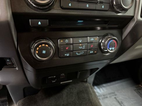 Used 2015 Ford F150 XLT w/ Equipment Group 302A Luxury AWD/4WD image 23