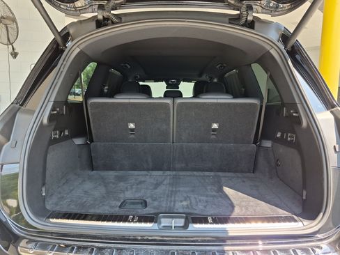 Used 2026 Mercedes-Benz GLS 450 4MATIC image 33
