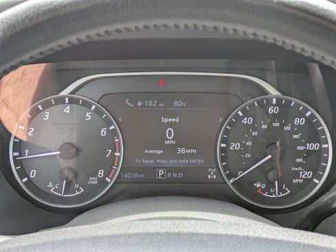 Used 2024 Nissan Titan SV w/ SV Convenience Package AWD/4WD image 30