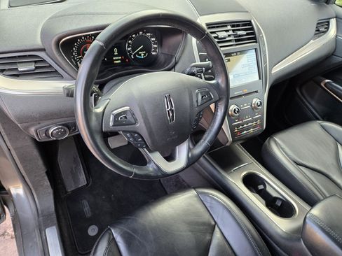 Used 2017 Lincoln MKC Select w/ Select Plus Package image 8