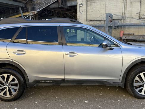 Used 2020 Subaru Outback Premium AWD/4WD image 21