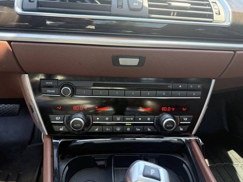 Used 2012 BMW 550i Gran Turismo xDrive AWD/4WD image 10