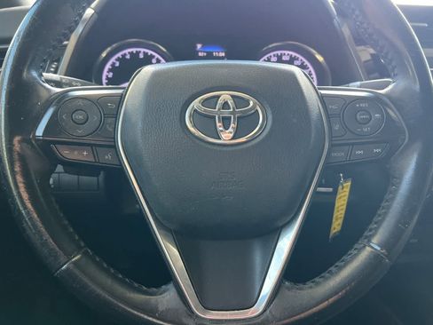 Used 2020 Toyota Camry SE w/ Carpet Mat Package FWD image 23
